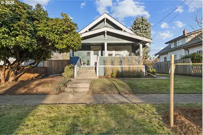 9941 N Willamette Blvd, Portland, OR 97203 - Photo 2