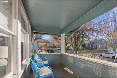 9941 N Willamette Blvd, Portland, OR 97203 - Photo 6