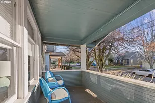 9941 N Willamette Blvd, Portland, OR 97203 - Photo 6