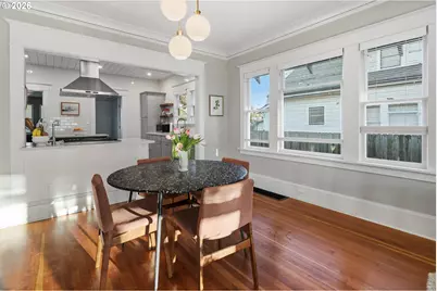 9941 N Willamette Blvd, Portland, OR 97203 - Photo 12