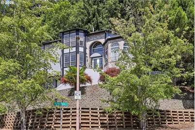 9750 SE Westview Ct, Happy Valley, OR 97086 - Photo 2