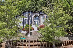 9750 SE Westview Ct, Happy Valley, OR 97086 - Photo 2