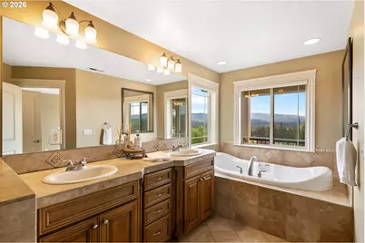 1735 NW 40th Ave, Camas, WA 98607 - Photo 30
