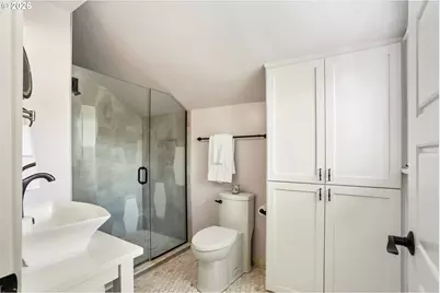 710 W 11th Ave, Eugene, OR 97402 - Photo 28