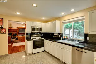 1215 NW 76th Cir, Vancouver, WA 98665 - Photo 10
