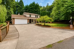 1215 NW 76th Cir, Vancouver, WA 98665 - Photo 2