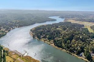 330 S Bay Rd, Toledo, OR 97391 - Photo 42