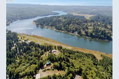 330 S Bay Rd, Toledo, OR 97391 - Photo 40