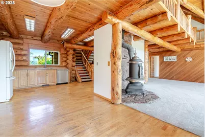 330 S Bay Rd, Toledo, OR 97391 - Photo 10