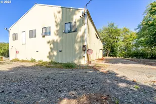 330 S Bay Rd, Toledo, OR 97391 - Photo 38