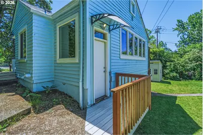 9540 SW Terwilliger Blvd, Portland, OR 97219 - Photo 6