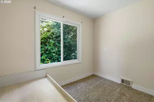 9540 SW Terwilliger Blvd, Portland, OR 97219 - Photo 30