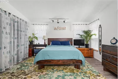 4055 Royal Ave, Eugene, OR 97402 - Photo 12