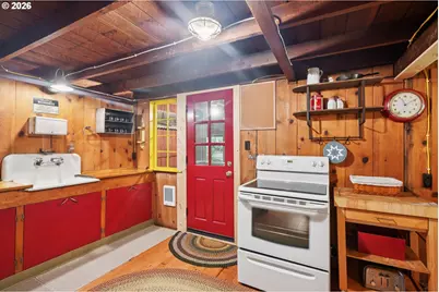 76820 E Road 30A #6, Rhododendron, OR 97049 - Photo 14