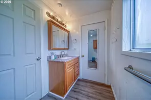 63503 Third Rd, Coos Bay, OR 97420 - Photo 24