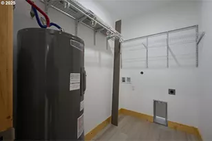 302 E Park St, Enterprise, OR 97828 - Photo 14