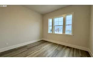 11728 SW Hayrick Ter, Beaverton, OR 97007 - Photo 10