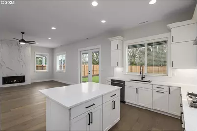 15241 SE Towers Ter, Milwaukie, OR 97267 - Photo 6