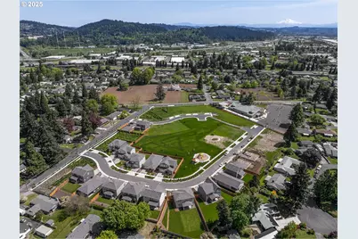 15241 SE Towers Ter, Milwaukie, OR 97267 - Photo 24