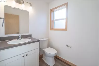 51680 Rose St, Blue River, OR 97413 - Photo 6