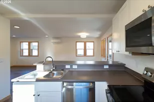 51680 Rose St, Blue River, OR 97413 - Photo 4