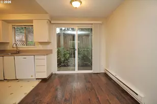 1822 SE Ash St, Portland, OR 97214 - Photo 14