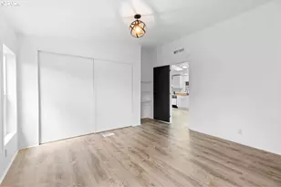 10400 SE Cook Ct, Milwaukie, OR 97222 - Photo 14