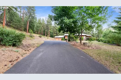 1135 N Touchet, Dayton, WA 99328 - Photo 2