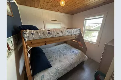 4567 Arch St, Florence, OR 97439 - Photo 12