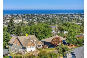 360 Hilltop Dr, Seaside, OR 97138 - Photo 2