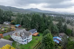 360 Hilltop Dr, Seaside, OR 97138 - Photo 2
