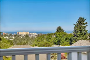360 Hilltop Dr, Seaside, OR 97138 - Photo 16
