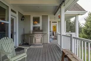 360 Hilltop Dr, Seaside, OR 97138 - Photo 16