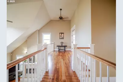 360 Hilltop Dr, Seaside, OR 97138 - Photo 34