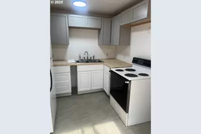 337 Main St, Scottsburg, OR 97473 - Photo 28