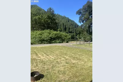 337 Main St, Scottsburg, OR 97473 - Photo 16