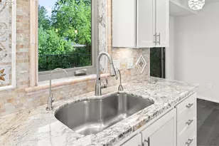 10225 NW Lee St, Portland, OR 97229 - Photo 18