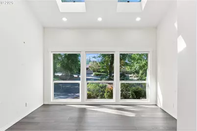 10225 NW Lee St, Portland, OR 97229 - Photo 12