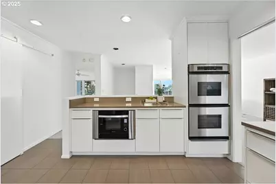 46 Condolea Ct, Lake Oswego, OR 97035 - Photo 10