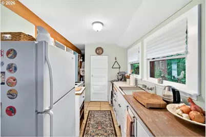 1810 Pacific Ave, Forest Grove, OR 97116 - Photo 36
