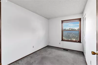 17910 NW Park View Blvd, Portland, OR 97229 - Photo 16