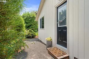 12246 NW Kearney St, Portland, OR 97229 - Photo 34