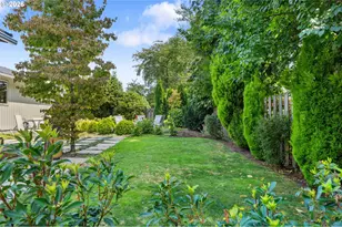 12246 NW Kearney St, Portland, OR 97229 - Photo 30