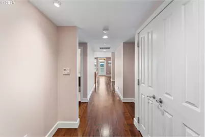 2015 SE Columbia River Dr #220, Vancouver, WA 98661 - Photo 18