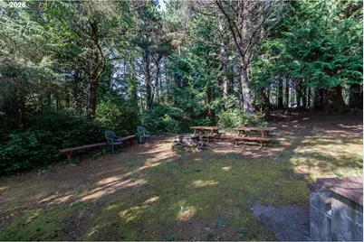 280 NE 69th Pl, Newport, OR 97365 - Photo 28