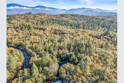 387 Cienaga Ln, Grants Pass, OR 97526 - Photo 44