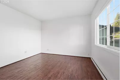 7620 SE Crystal Springs Blvd, Portland, OR 97206 - Photo 8