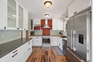 5817 SW Alfred St, Portland, OR 97219 - Photo 16