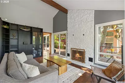 5817 SW Alfred St, Portland, OR 97219 - Photo 8