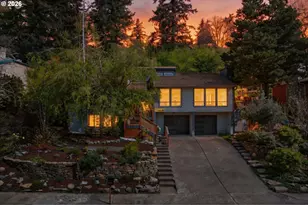 5817 SW Alfred St, Portland, OR 97219 - Photo 2